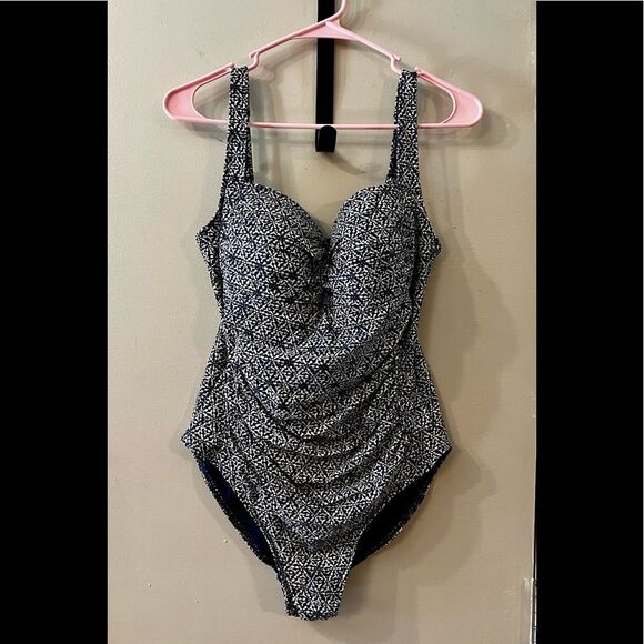 Nip Tuck Swim Suit - Picture 1 of 7